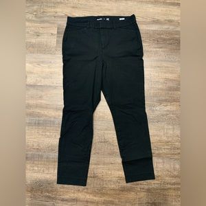 Black Skinny Leg Business Casual/Dress Pants